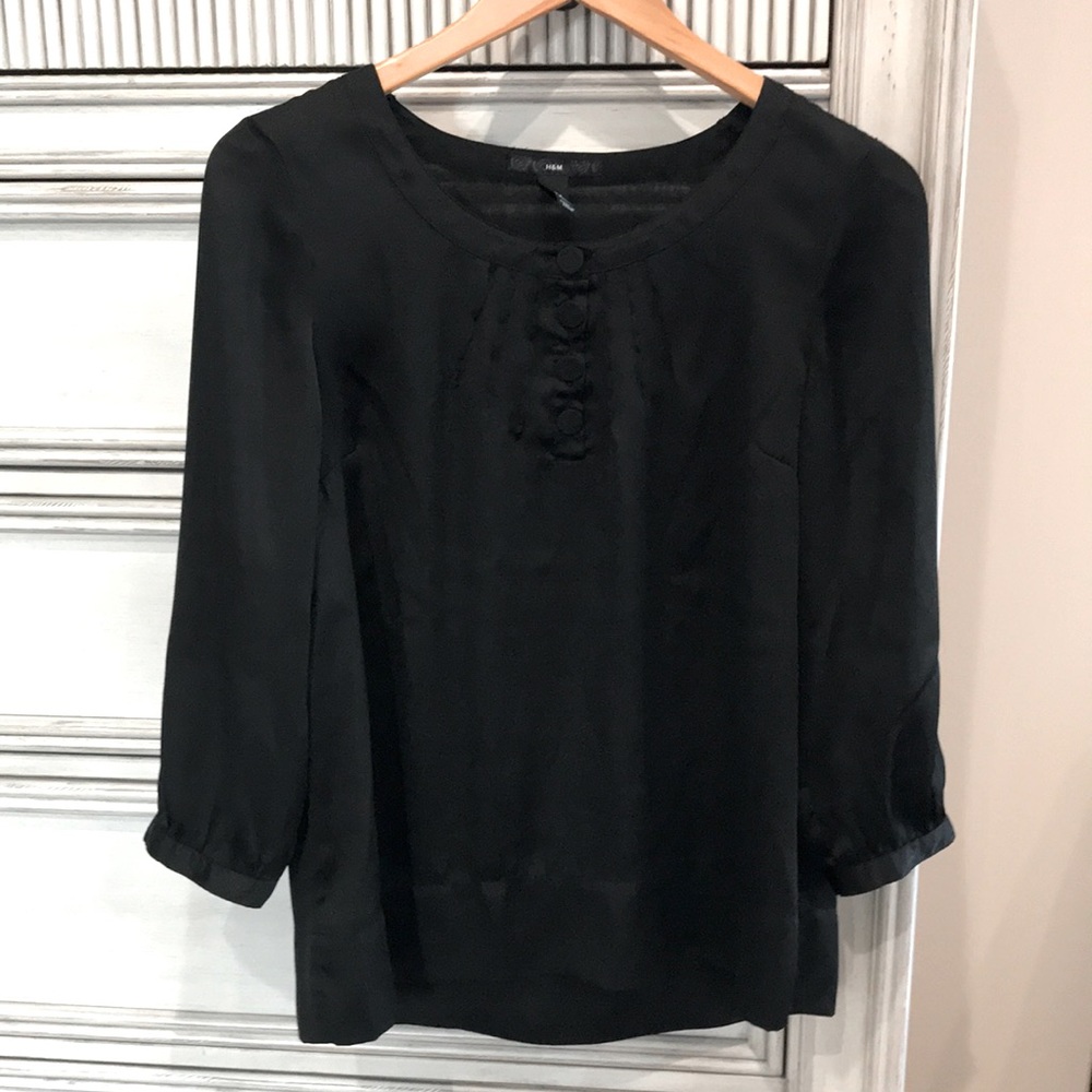 H&M black top Size 8